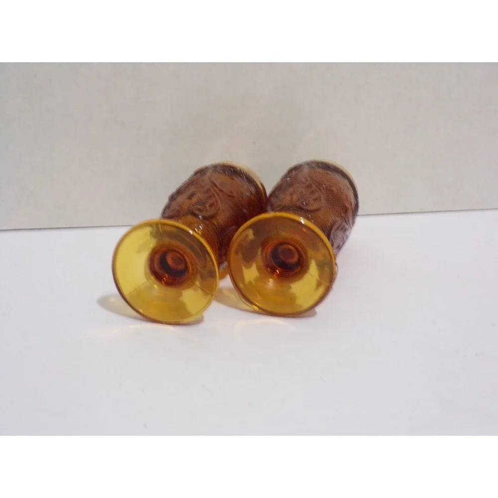 Indiana Glass Co Tiara Daisy Embosed Amber Salt & Pepper Set Vintage